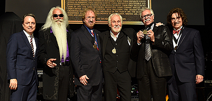 Jody Williams, Kenny Rogers and The Oak Ridge Boys